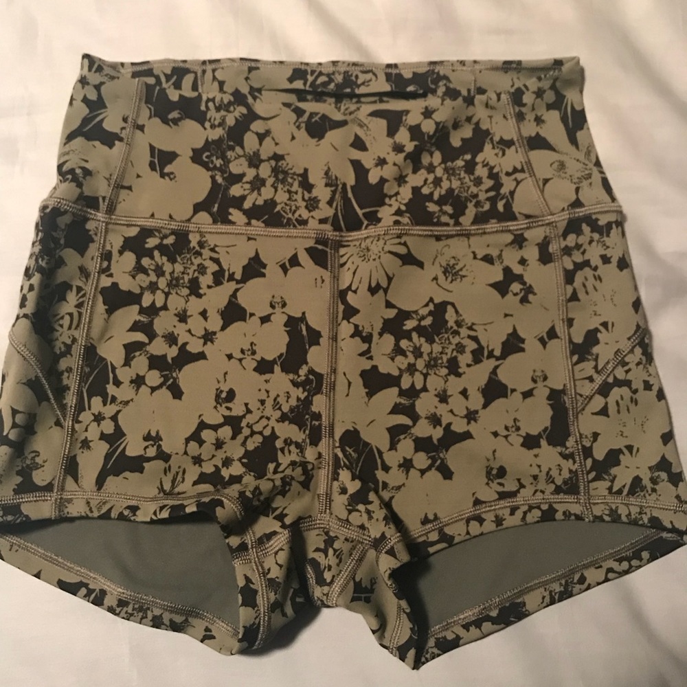 In Movement Short “Everlux 2.5”